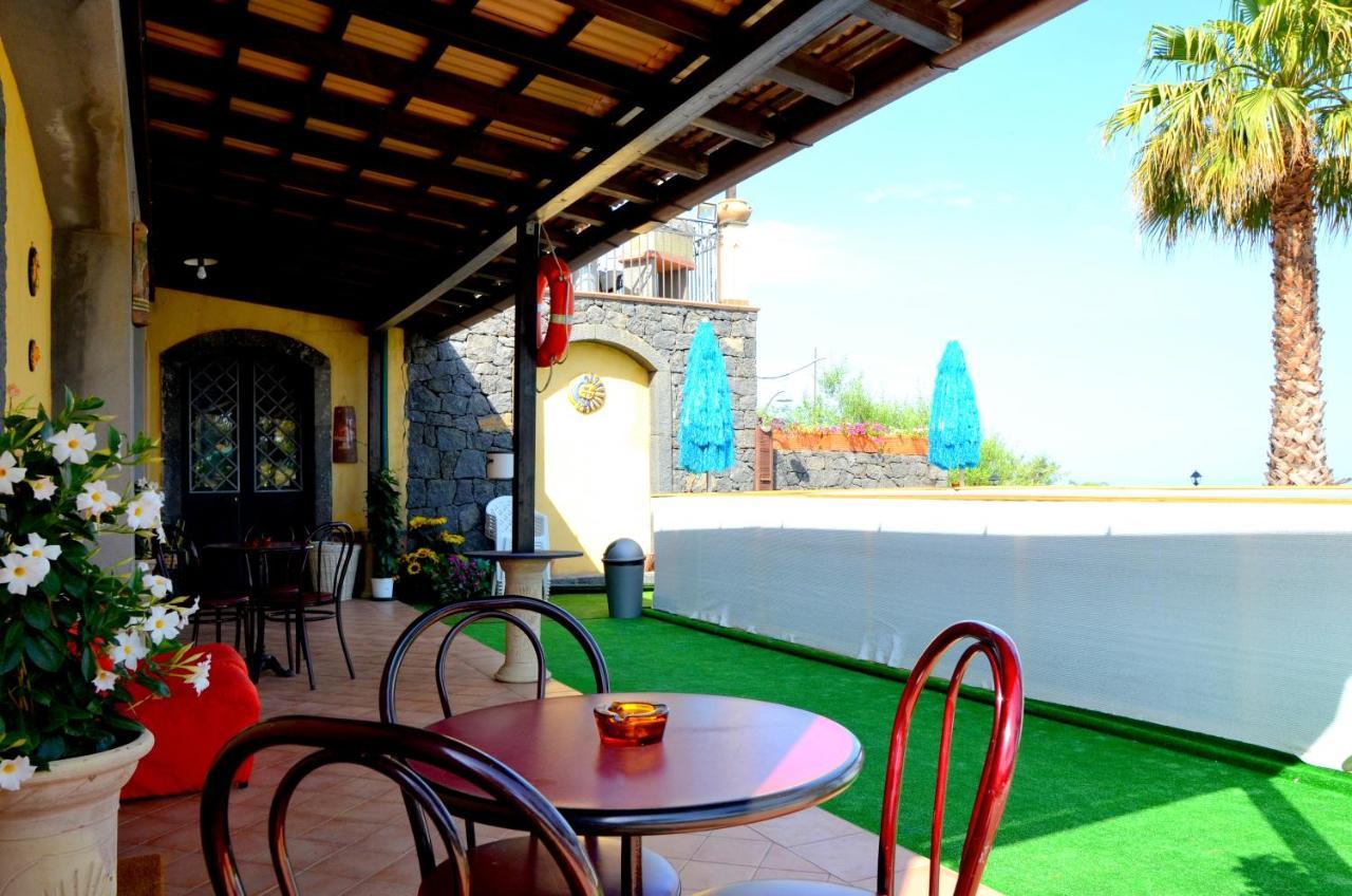 Bed and Breakfast La Casa Del Melograno à Santa Venerina Extérieur photo